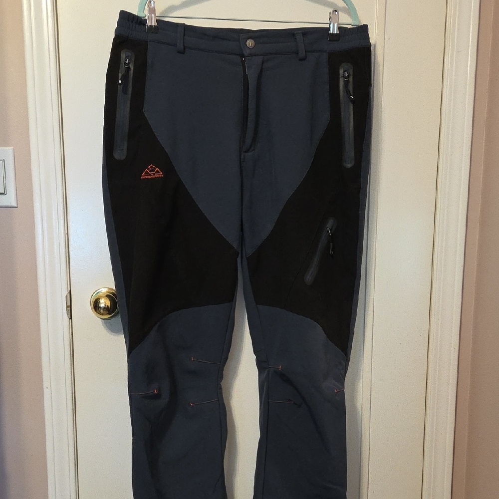 Men's Black and Gray Cargo Pants